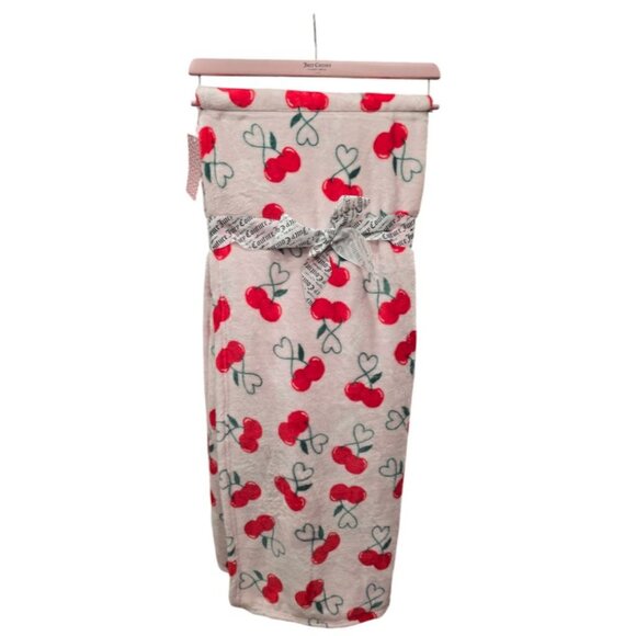 Juicy Couture Oversized Plush Printed Throw Cherry Heart Design 60" X 70" - Picture 1 of 3